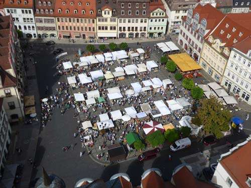 Foto Töpfermark Naumburg, Link zum Artikel.